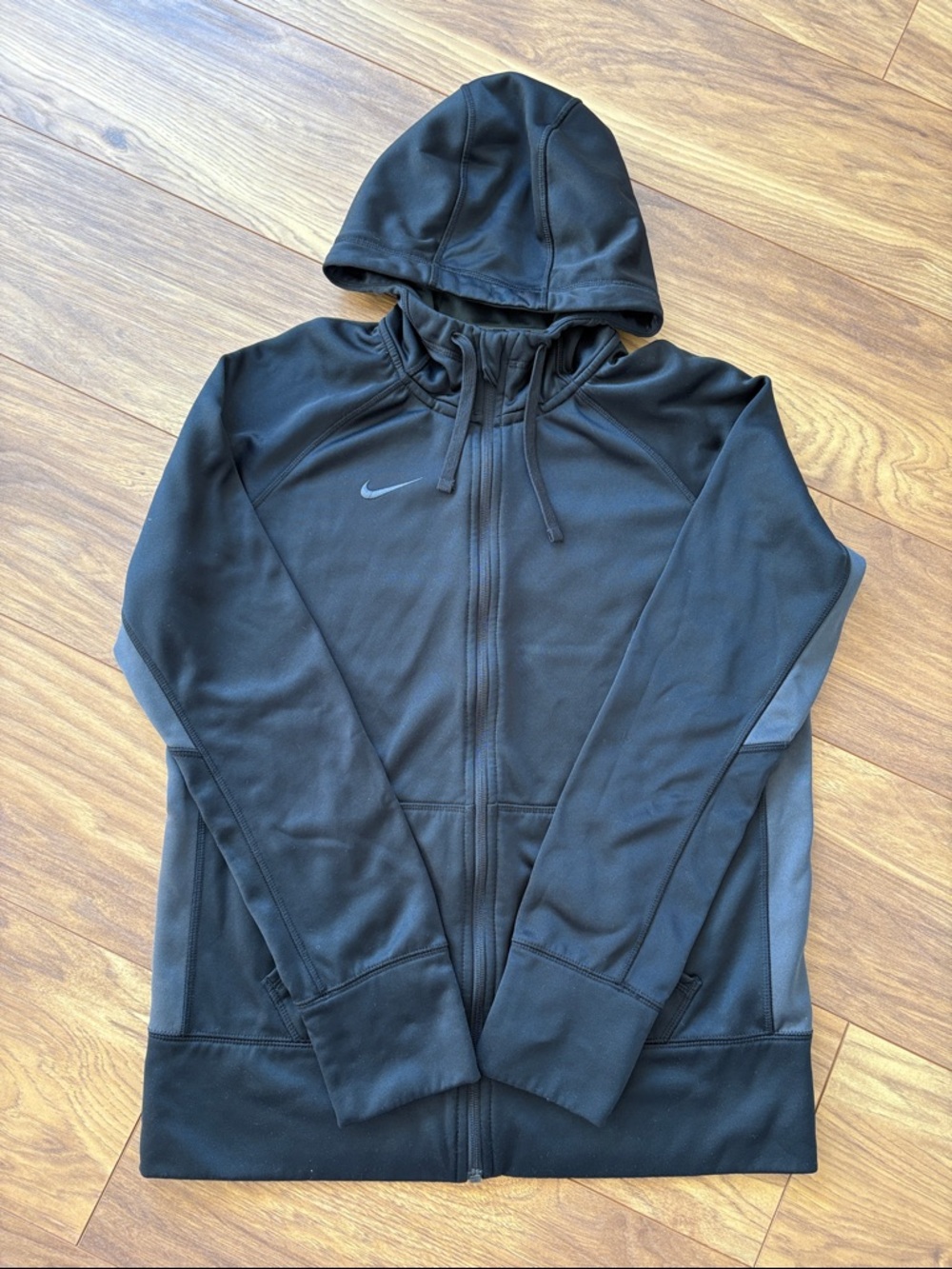 Nike Women’s Black Full-Zip Performance Hoodie Jacket Size L